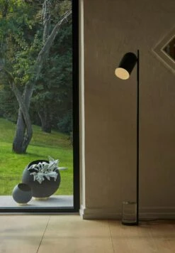 AYTM Globe Blumentopf Ø43 Cm, Schwarz -Bergs Potter Verkaufe aytm globe blumentopf schwarz 8