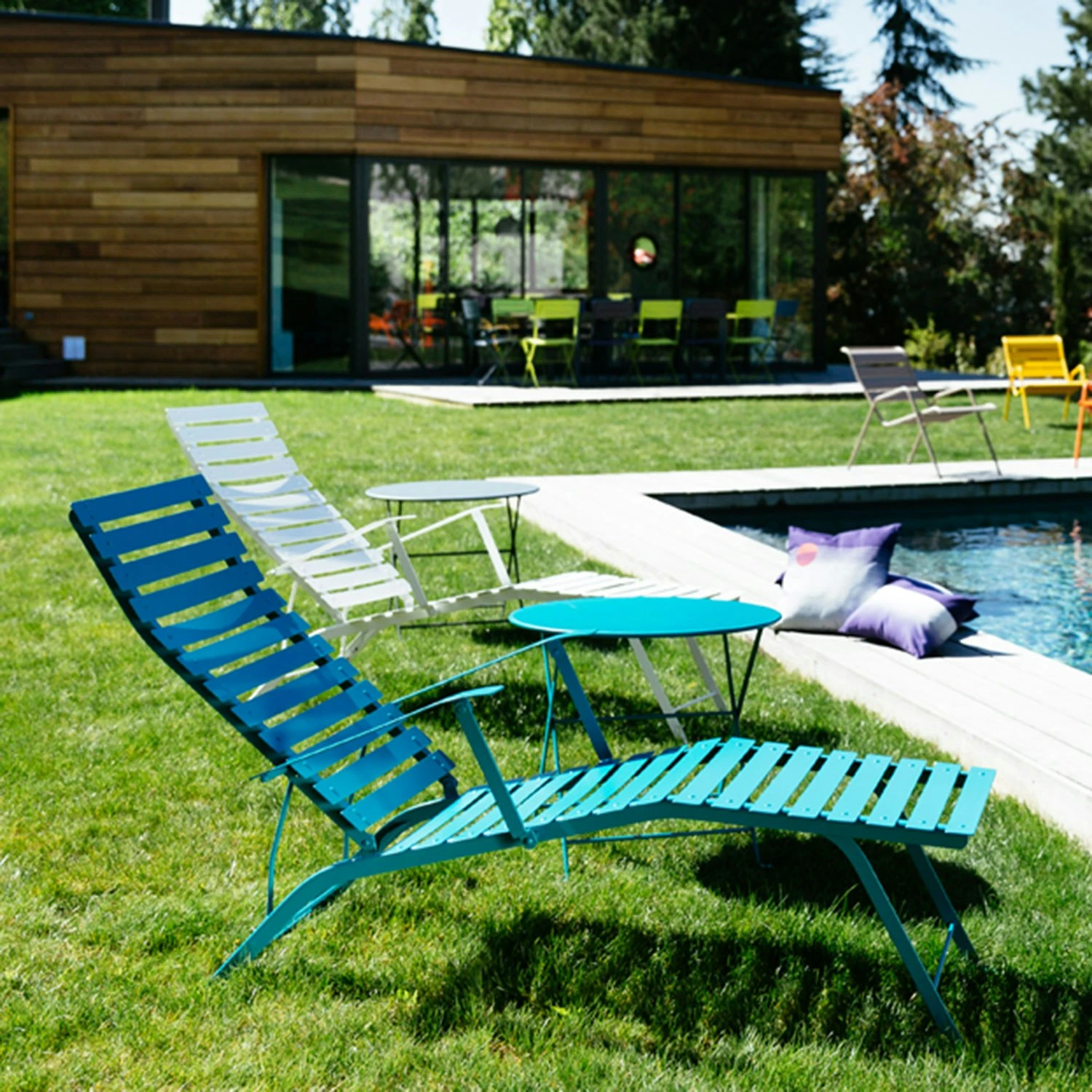 Bistro Chaise Lounge, Cedar Green 4 Bistro Chaise Lounge, Cedar Green – Bild 2