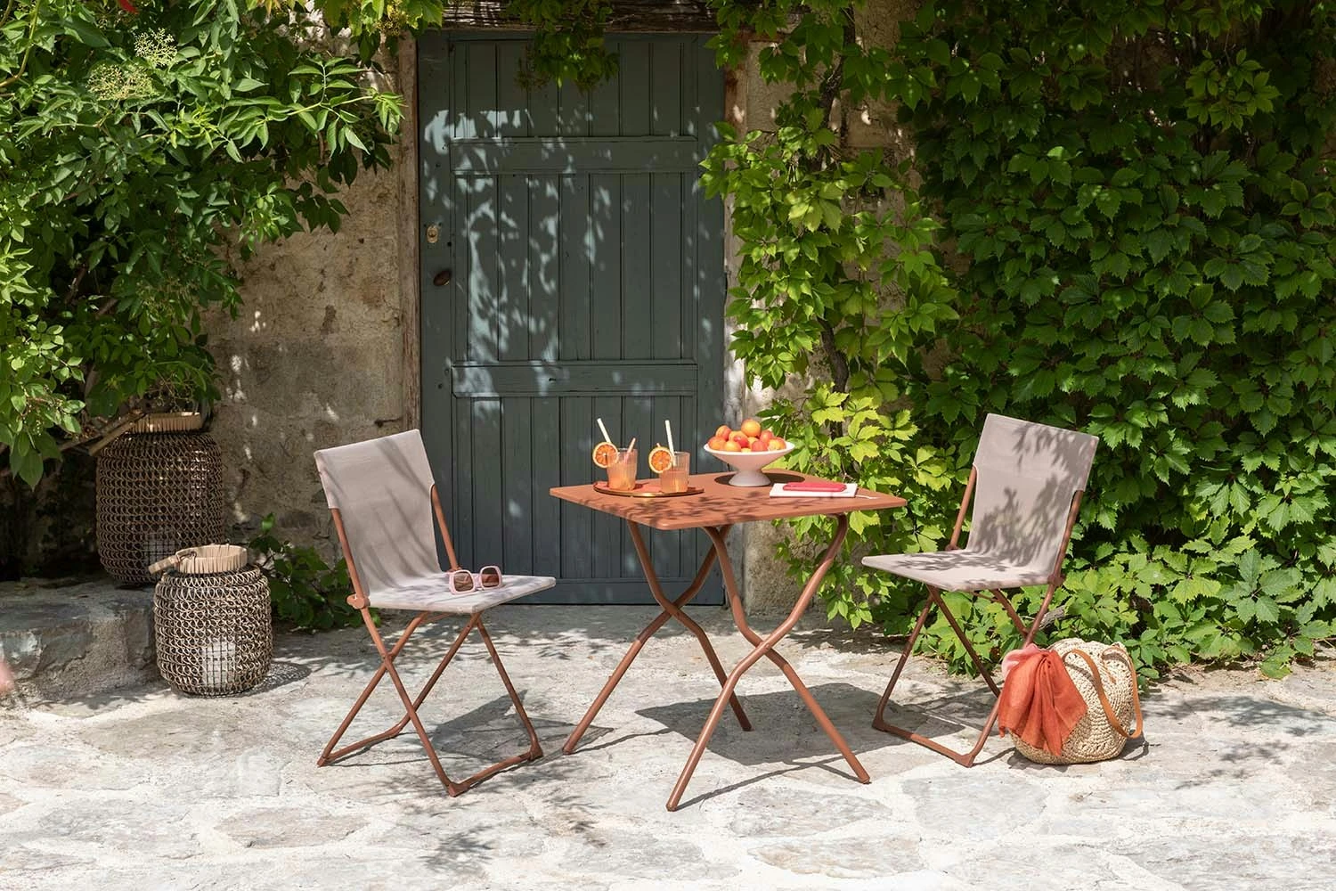 Lafuma Balcony II Colorblock Tisch 64x70 Cm, Canyon 6 Lafuma Balcony II Colorblock Tisch 64x70 Cm, Canyon – Bild 4