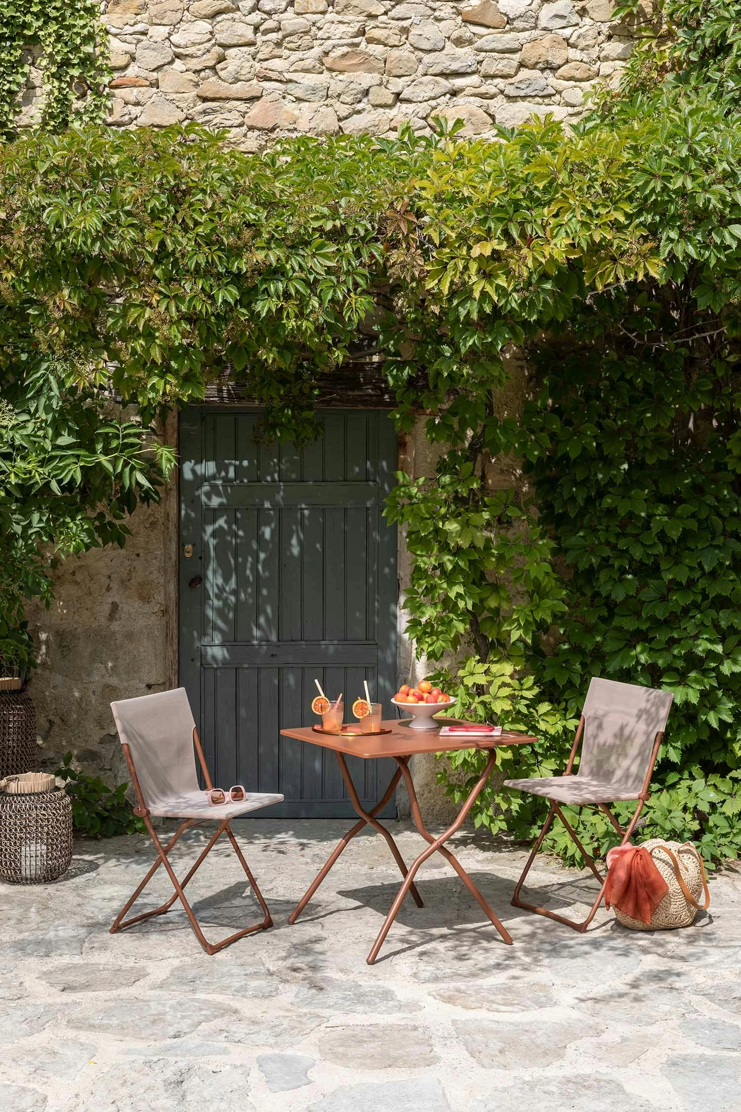 Lafuma Balcony II Colorblock Tisch 64x70 Cm, Canyon 7 Lafuma Balcony II Colorblock Tisch 64x70 Cm, Canyon – Bild 5